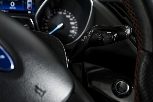 Ford Kuga 1.5 EcoBoost 150 PK ST Line | Cruise | Winterpakket | PDC | Camera | Bi-Xenon | NAV + App. Connect | ECC | Elek. Klep | Afn. Trekhaak | LM 18" |