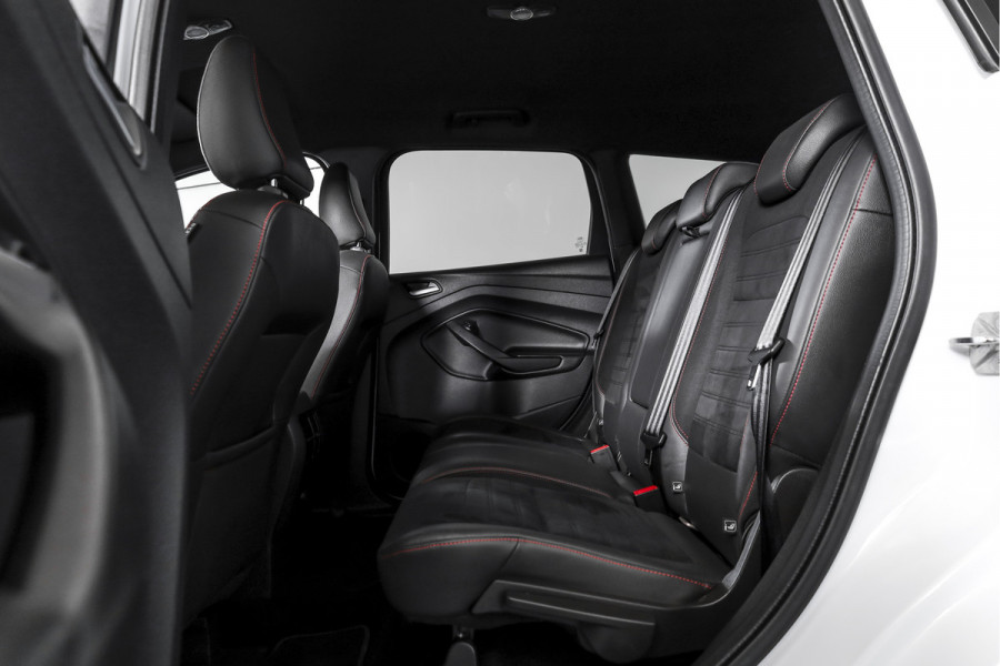 Ford Kuga 1.5 EcoBoost 150 PK ST Line | Cruise | Winterpakket | PDC | Camera | Bi-Xenon | NAV + App. Connect | ECC | Elek. Klep | Afn. Trekhaak | LM 18" |