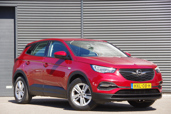 Opel Grandland X 1.2 Turbo Elegance TREKHAAK, APPLE CARPLAY/ANDROID AUTO, PARKEERSENSOREN