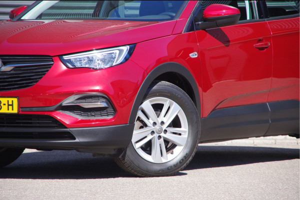 Opel Grandland X 1.2 Turbo Elegance TREKHAAK, APPLE CARPLAY/ANDROID AUTO, PARKEERSENSOREN