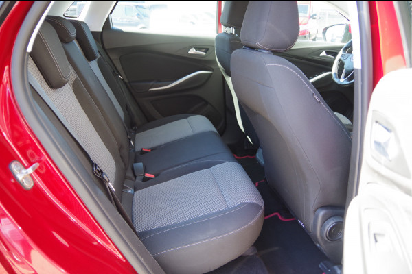 Opel Grandland X 1.2 Turbo Elegance TREKHAAK, APPLE CARPLAY/ANDROID AUTO, PARKEERSENSOREN