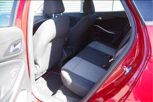 Opel Grandland X 1.2 Turbo Elegance TREKHAAK, APPLE CARPLAY/ANDROID AUTO, PARKEERSENSOREN