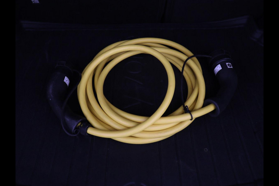 Jeep Avenger Longtitude 54 kWh | SOH 96.6% | Stoelverwarming | Carplay | Navigatie | Full LED | Warmtepomp | Keyless | Climate control | Digital Cockpit | Cruise control