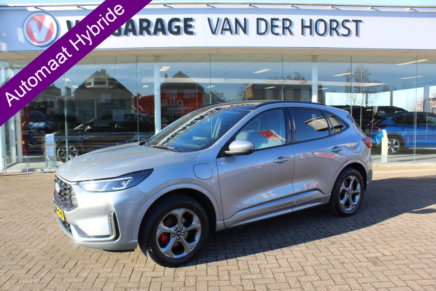 Ford Kuga 2.5-243pk PHEV ST-Line X. Van €. 54.937,- voor €. 43.735,- Trekgewicht van 2.100kg ! Elektr. panodak., elektr. trekhaak, stoel-, stuur- en voorraamverw., 360gr. Camera, HUD, AppleCarplay/Androidauto, Elektr. verstelb. comfortstoelen, LED verl.