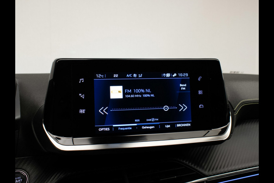 Peugeot 208 1.2 PureTech GT Sport (APPLE CARPLAY,NAVI,CAMERA,360 VIEW,CLIMATE,CRUISE,GETINT,SPORTSTOELEN,LM VELGEN,NETTE STAAT)