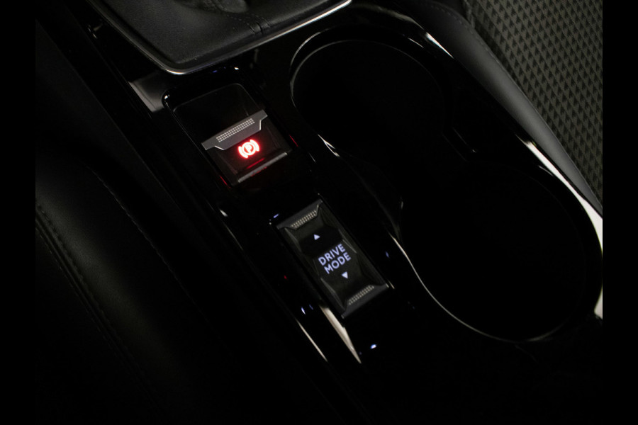 Peugeot 208 1.2 PureTech GT Sport (APPLE CARPLAY,NAVI,CAMERA,360 VIEW,CLIMATE,CRUISE,GETINT,SPORTSTOELEN,LM VELGEN,NETTE STAAT)