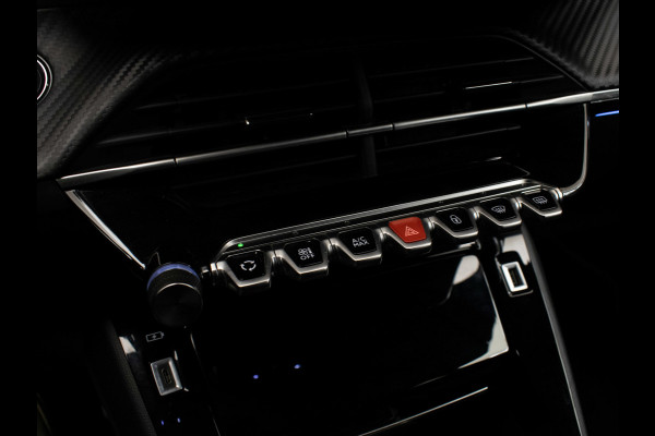 Peugeot 208 1.2 PureTech GT Sport (APPLE CARPLAY,NAVI,CAMERA,360 VIEW,CLIMATE,CRUISE,GETINT,SPORTSTOELEN,LM VELGEN,NETTE STAAT)