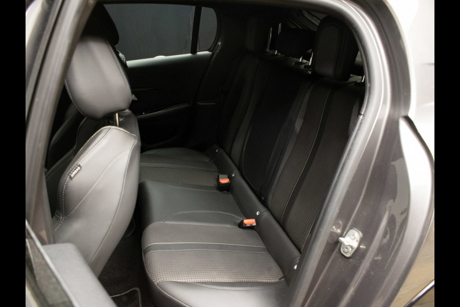 Peugeot 208 1.2 PureTech GT Sport (APPLE CARPLAY,NAVI,CAMERA,360 VIEW,CLIMATE,CRUISE,GETINT,SPORTSTOELEN,LM VELGEN,NETTE STAAT)