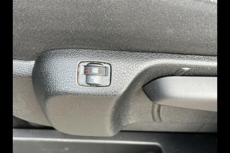 Citroën ë-Jumpy 50kWh XL 8PL VAN: 23.900,- excl.btw VOOR: 20.877,- excl. btw UW LENTEVOORDEEL: 3.023,- | RIJKLAARPRIJS incl. 12mn BOVAG