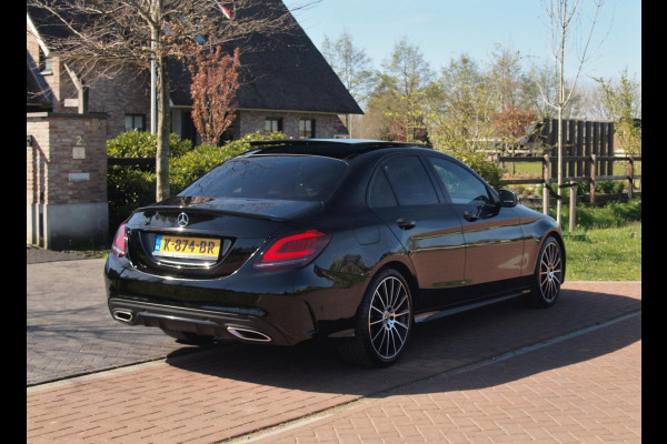 Mercedes-Benz C-Klasse 200 Premium Plus Pack | AMG Line | Panoramadak | Camera | Burmester | Sfeerverlichting |