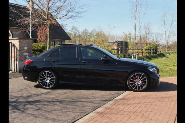 Mercedes-Benz C-Klasse 200 Premium Plus Pack | AMG Line | Panoramadak | Camera | Burmester | Sfeerverlichting |