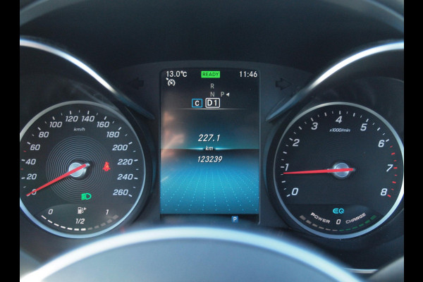 Mercedes-Benz C-Klasse 200 Premium Plus Pack | AMG Line | Panoramadak | Camera | Burmester | Sfeerverlichting |