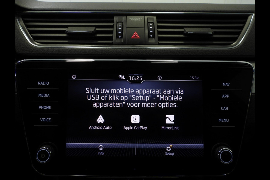 Škoda Superb Combi 1.5 TSI ACT Business NAVI/SCHUIFDAK/LED/TREKH./16"LMV!