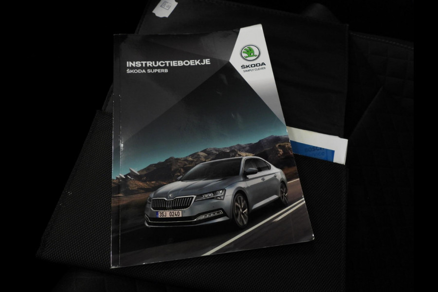 Škoda Superb Combi 1.5 TSI ACT Business NAVI/SCHUIFDAK/LED/TREKH./16"LMV!