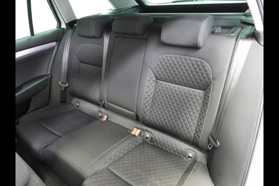 Škoda Superb Combi 1.5 TSI ACT Business NAVI/SCHUIFDAK/LED/TREKH./16"LMV!