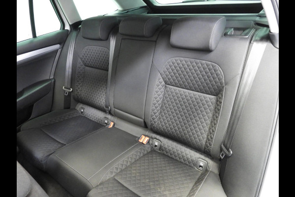 Škoda Superb Combi 1.5 TSI ACT Business NAVI/SCHUIFDAK/LED/TREKH./16"LMV!
