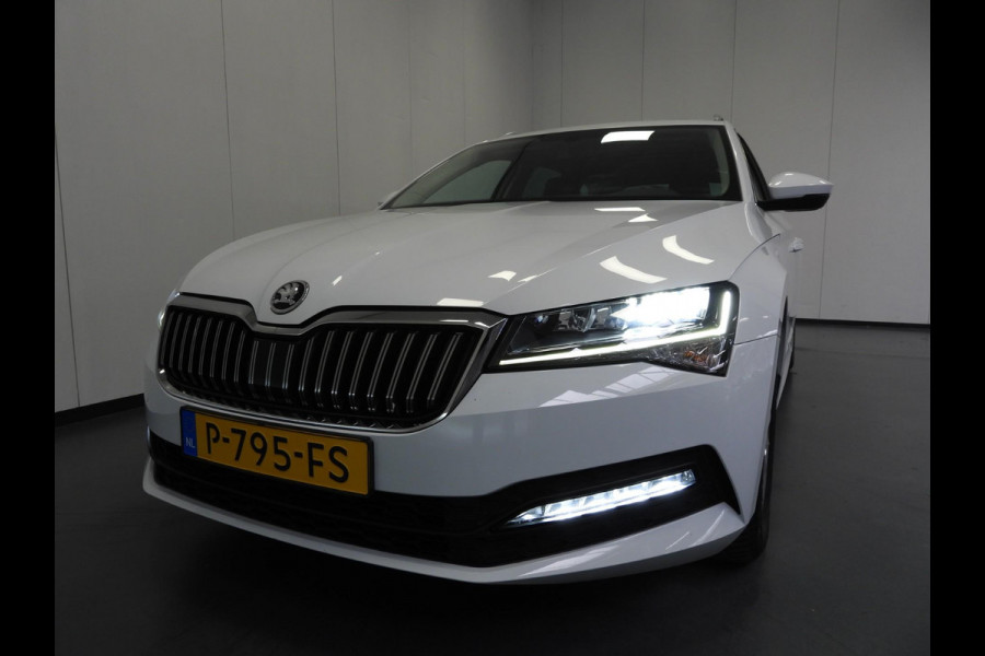 Škoda Superb Combi 1.5 TSI ACT Business NAVI/SCHUIFDAK/LED/TREKH./16"LMV!