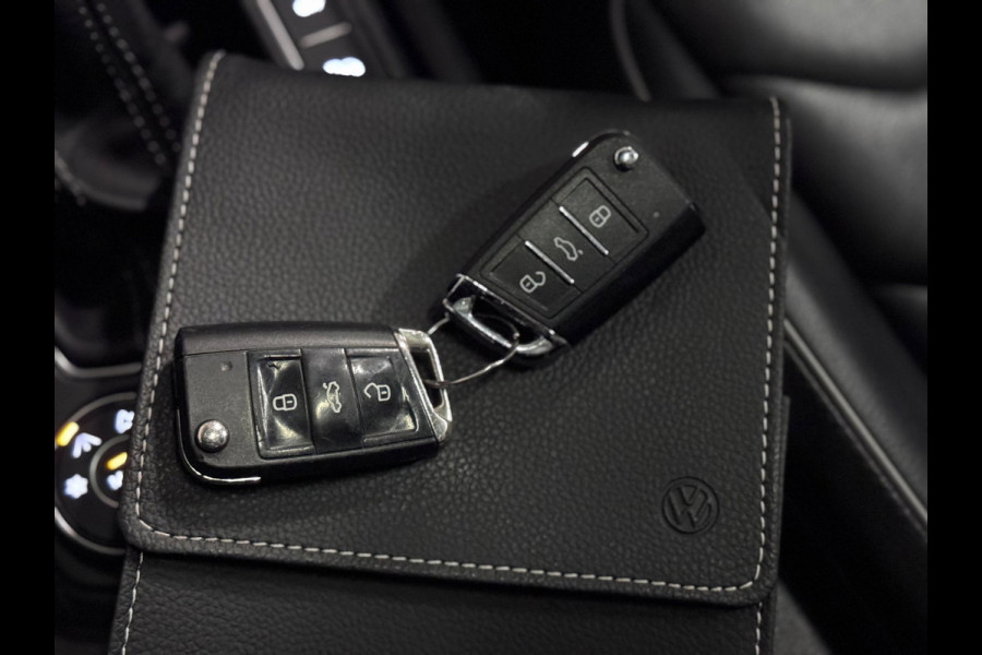 Volkswagen Tiguan 2.0 TSI 4Motion 3X R-LINE | IQ LIGHT | 360 CAM | HUD | VOL!