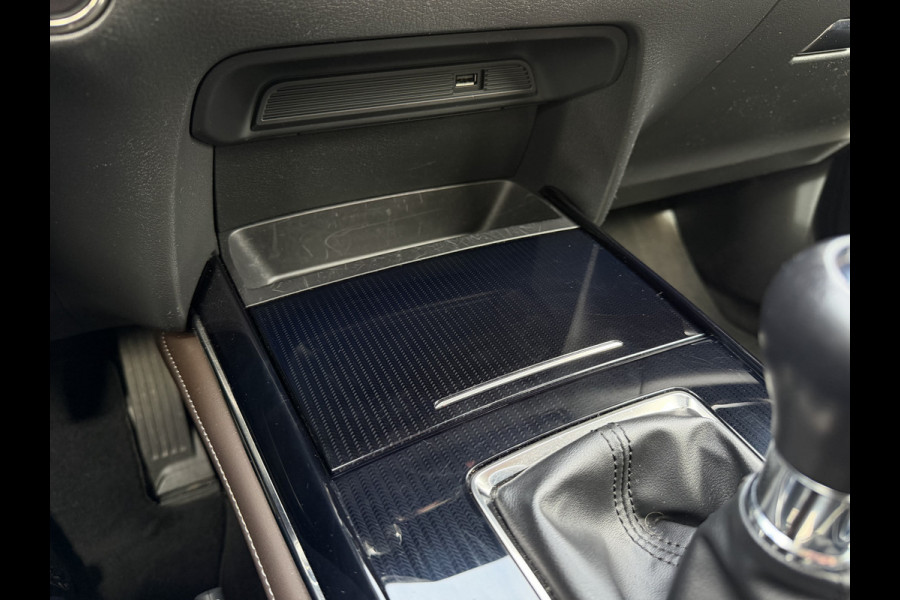 Mazda CX-30 2.0 e-SkyActiv-X M Hybrid Luxury / Trekhaak / Head-Up / Keyless / Leder / Adap. Cruise / Camera