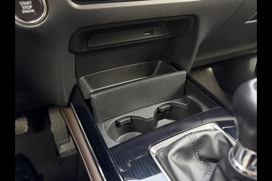 Mazda CX-30 2.0 e-SkyActiv-X M Hybrid Luxury / Trekhaak / Head-Up / Keyless / Leder / Adap. Cruise / Camera