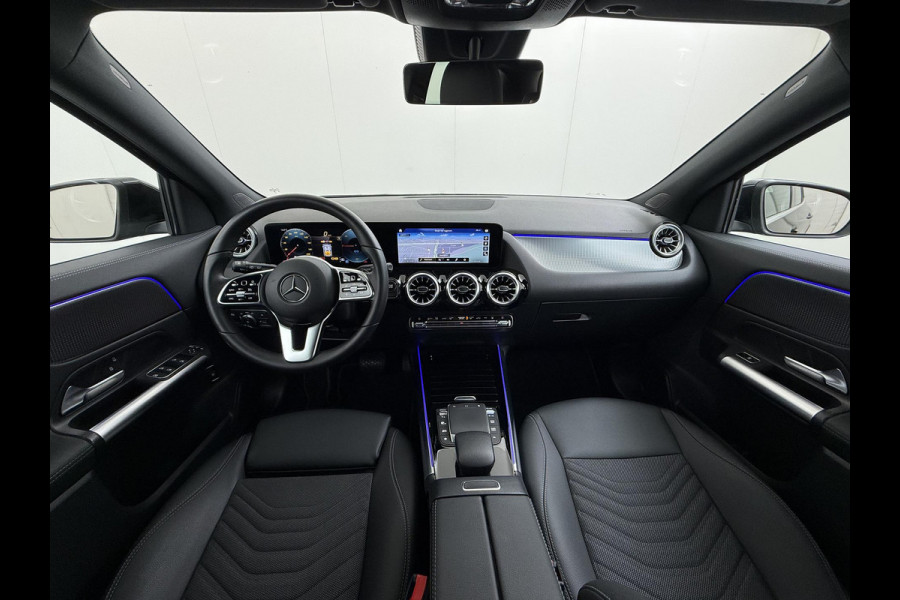 Mercedes-Benz EQA 250+ Luxury Line 71 kWh VAN: 35.900,- VOOR: 32.877,- UW LENTEVOORDEEL: 3.023,- | RIJKLAARPRIJS incl. 12mnd BOVAG