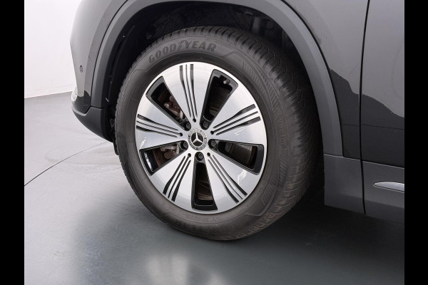 Mercedes-Benz EQA 250+ Luxury Line 71 kWh VAN: 35.900,- VOOR: 32.877,- UW LENTEVOORDEEL: 3.023,- | RIJKLAARPRIJS incl. 12mnd BOVAG