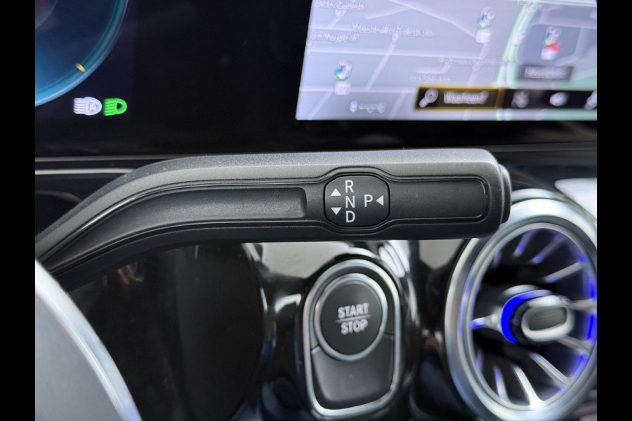 Mercedes-Benz EQA 250+ Luxury Line 71 kWh VAN: 35.900,- VOOR: 32.877,- UW LENTEVOORDEEL: 3.023,- | RIJKLAARPRIJS incl. 12mnd BOVAG