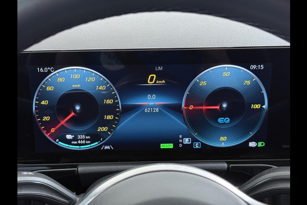 Mercedes-Benz EQA 250+ Luxury Line 71 kWh VAN: 35.900,- VOOR: 32.877,- UW LENTEVOORDEEL: 3.023,- | RIJKLAARPRIJS incl. 12mnd BOVAG
