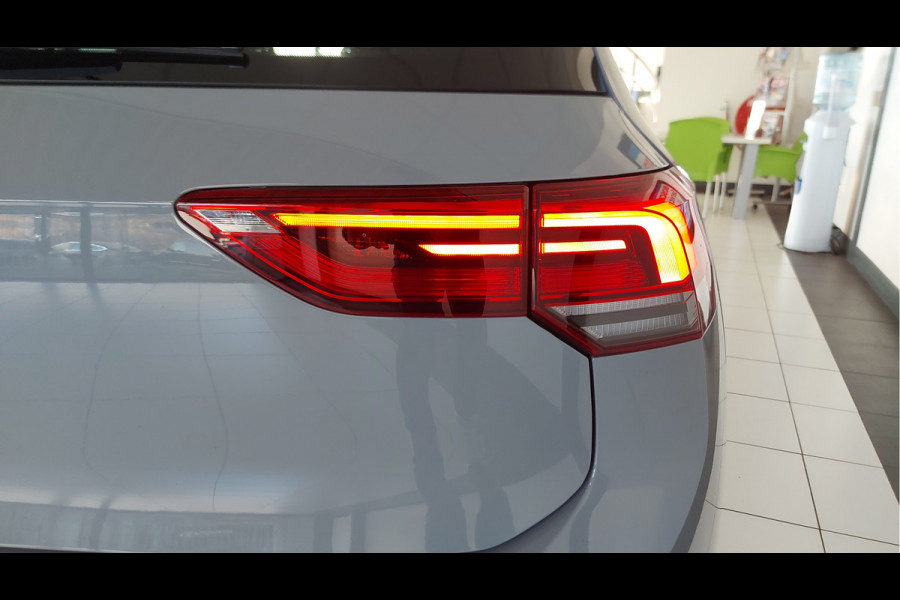 Volkswagen Golf 1.4 TSI Hybrid GTE | Camara | Martix koplampen | Cruise Control Adaptief |
