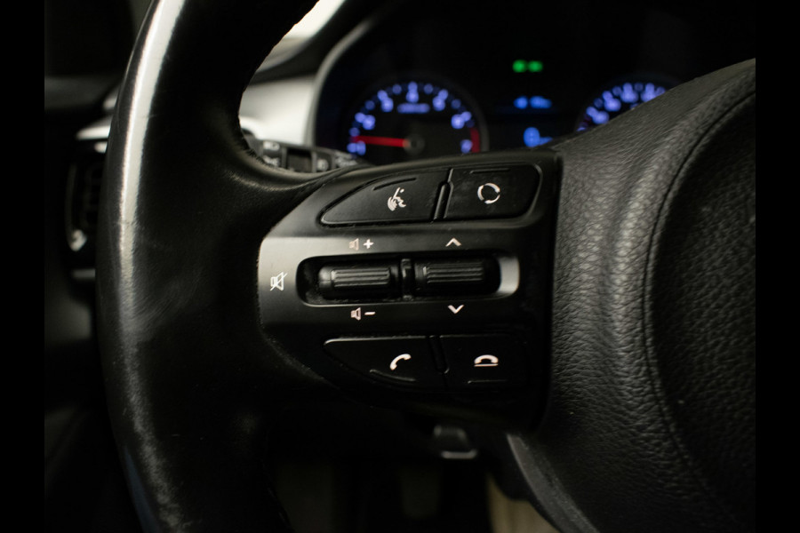 Kia Stonic 1.0 T-GDi DynamicLine Sport (APPLE CARPLAY,NAVI,CAMERA,CLIMATE,CRUISE,GETINT,LED,LANE ASSIST,SPORTSTOELEN,LM VELGEN)