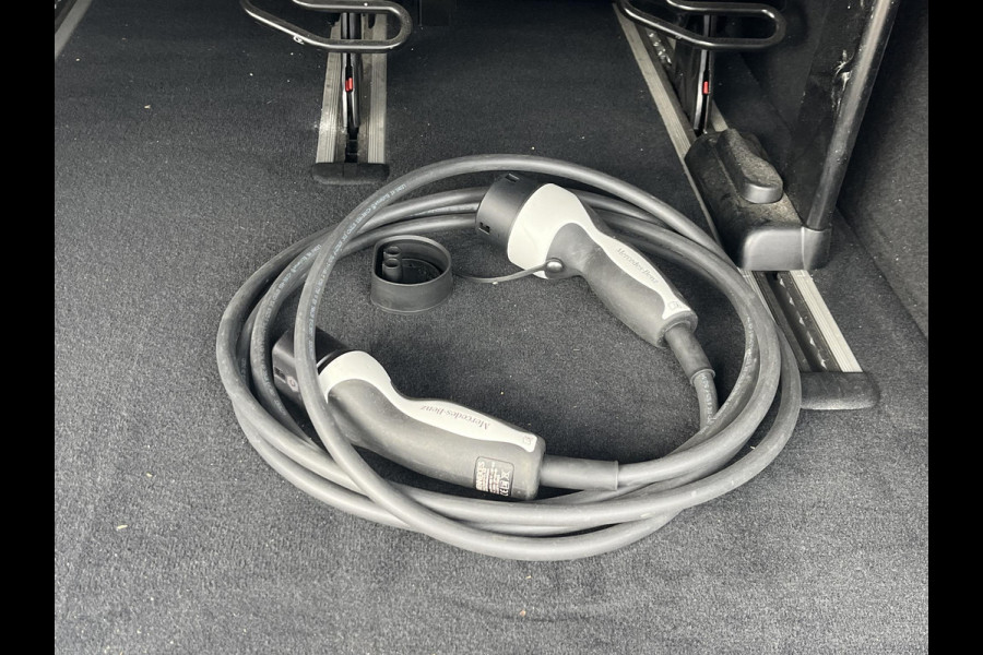 Mercedes-Benz Eqv 300 L2 Business Solution Limited 90 kWh 8pl VAN: 42.900,- VOOR: 39.877,- EXCL. BTW UW LENTEVOORDEEL: 3.023,- | ELECTR. SCHUIFDEUREN | DODE HOEK | 360 CAMERA |LEDER | RIJKLAARPRIJS incl. 12mnd BOVAG GARANTIE