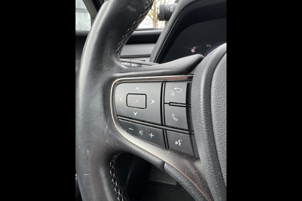 Lexus UX 250h Business Line VAN: 24.900,- VOOR: 22.877,- UW LENTEVOORDEEL: 2.023,- | RIJKLAARPRIJS incl. 12mnd BOVAG GARANTIE