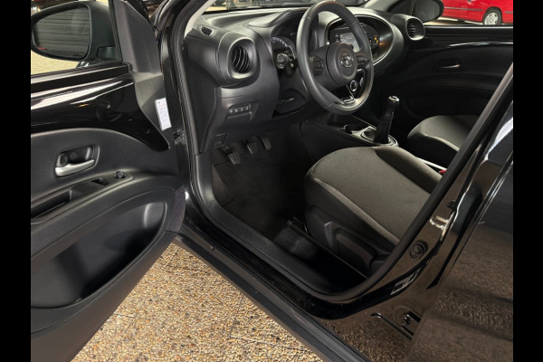Toyota Aygo X 1.0 VVT-i MT Play Camera 5 jaar garantie tot 28-3-2028