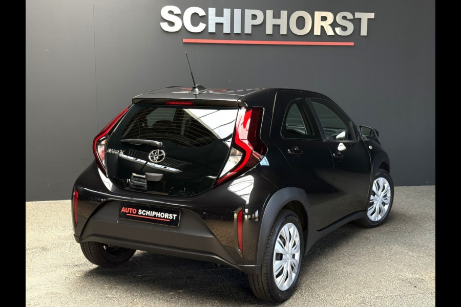 Toyota Aygo X 1.0 VVT-i MT Play Camera 5 jaar garantie tot 28-3-2028