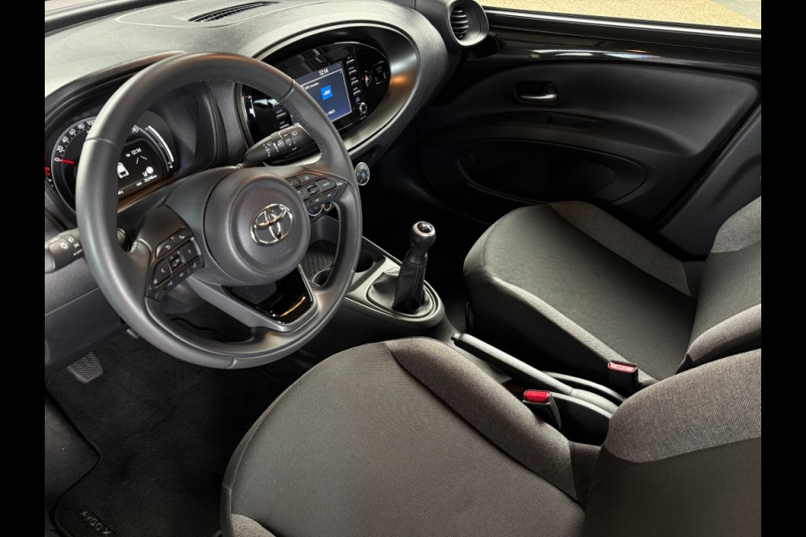Toyota Aygo X 1.0 VVT-i MT Play Camera 5 jaar garantie tot 28-3-2028