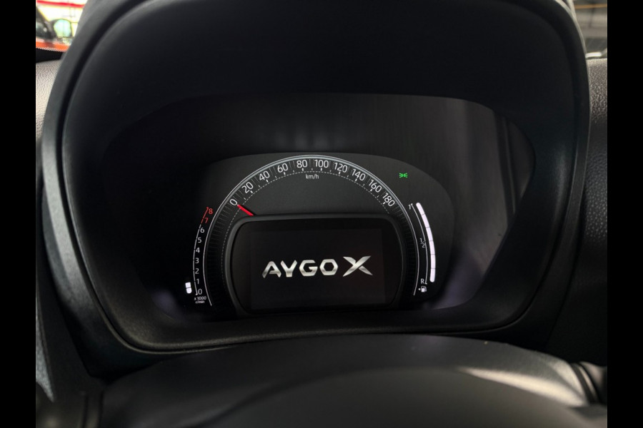 Toyota Aygo X 1.0 VVT-i MT Play Camera 5 jaar garantie tot 28-3-2028