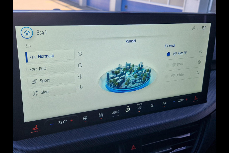 Ford Kuga 2.5 PHEV ST-Line | Winter Pack | Wegklapbare trekhaak | NL Auto | Nieuwprijs €47750 / €10000 voordeel !