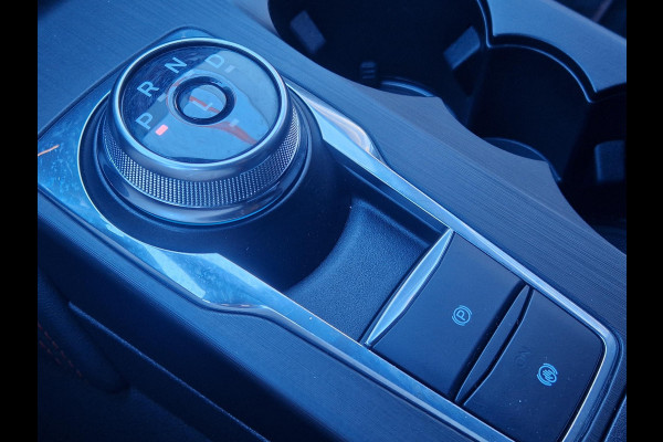 Ford Kuga 2.5 PHEV ST-Line | Winter Pack | Wegklapbare trekhaak | NL Auto | Nieuwprijs €47750 / €10000 voordeel !