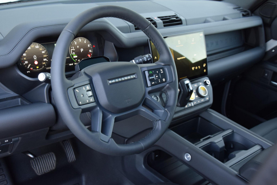 Land Rover Defender P300e 110 Dynamic SE Edition | Borasco Grey | Pano | Trekhaak