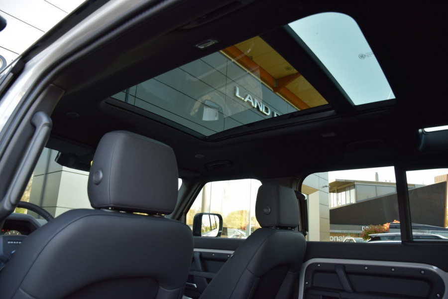 Land Rover Defender P300e 110 Dynamic SE Edition | Borasco Grey | Pano | Trekhaak