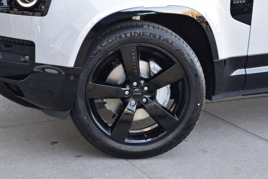 Land Rover Defender P300e 110 Dynamic SE Edition | Borasco Grey | Pano | Trekhaak