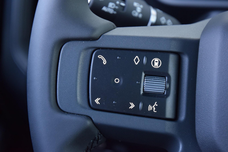 Land Rover Defender P300e 110 Dynamic SE Edition | Borasco Grey | Pano | Trekhaak