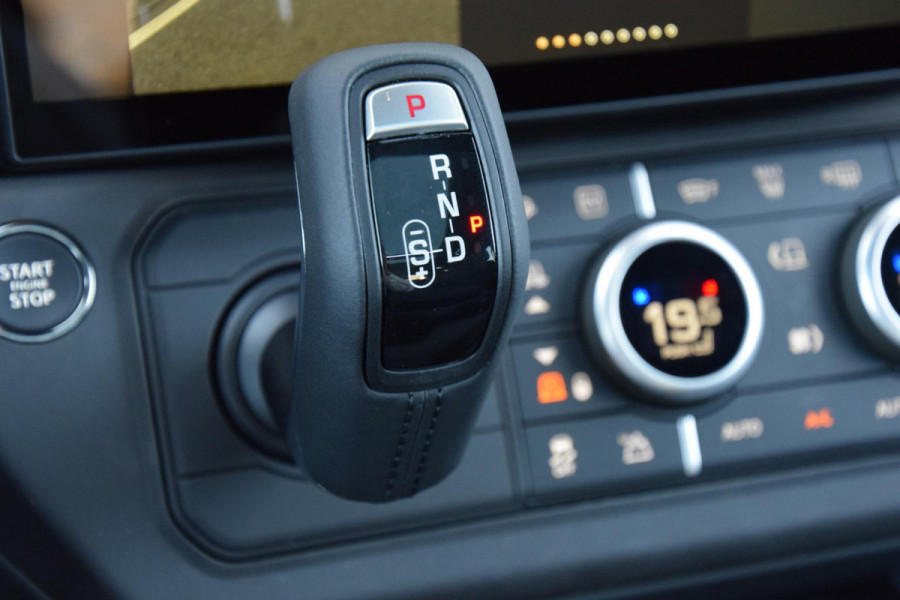 Land Rover Defender P300e 110 Dynamic SE Edition | Borasco Grey | Pano | Trekhaak