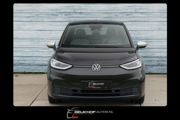Volkswagen ID.3 First Plus 58 kWh Trekhaak Carplay Soh 91,7%