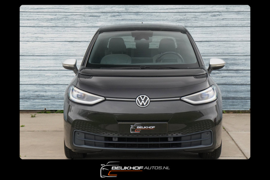 Volkswagen ID.3 First Plus 58 kWh Trekhaak Carplay Soh 91,7%