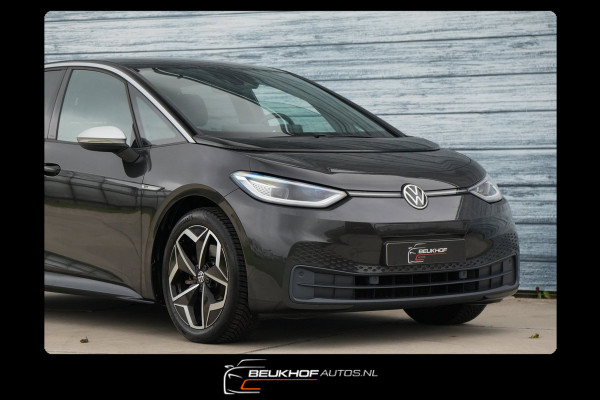 Volkswagen ID.3 First Plus 58 kWh Trekhaak Carplay Soh 91,7%