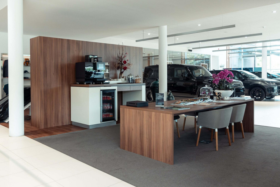 Land Rover Defender P300e 110 Dynamic SE Edition | Borasco Grey | Pano | Trekhaak