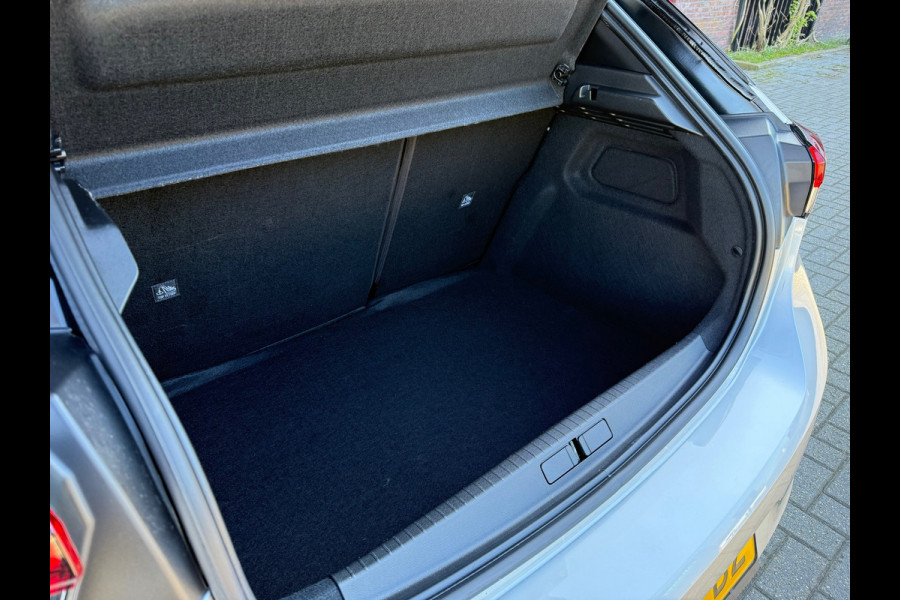 Opel Corsa 1.2 Turbo Elegance - Navi - Climate - Panodak - Parkeerhulp - Cruise