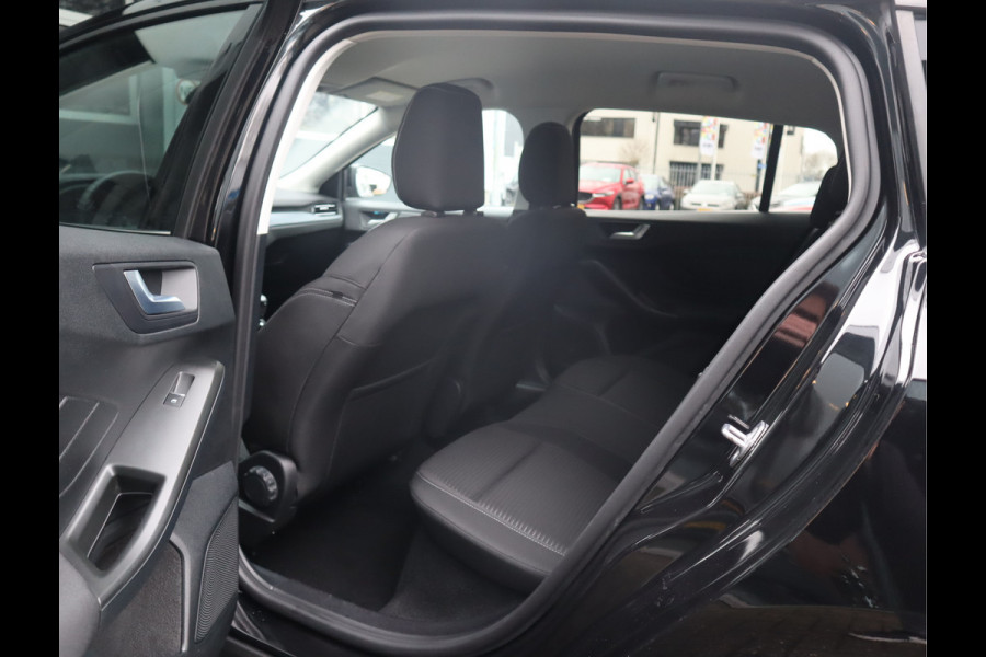 Ford FOCUS Wagon 1.0 EcoBoost Hybrid Titanium Style Adaptive CC / Trekhaak