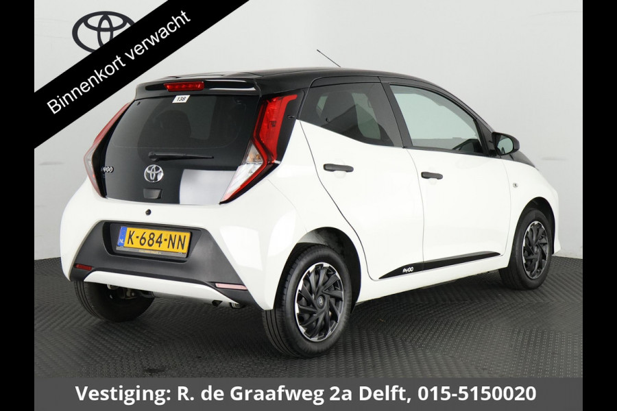 Toyota Aygo 1.0 VVT-i X-Fun Bi-Tone | 1e eigenaar | Airco | Bluetooth | Privacy Glass |